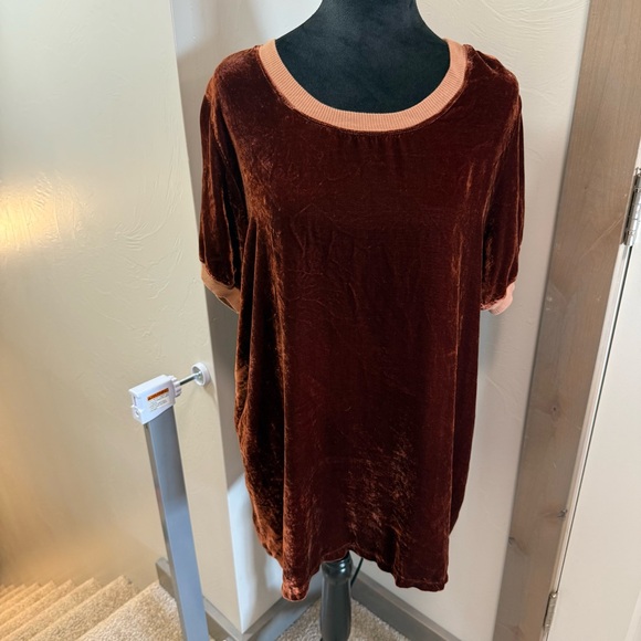 Pete & Greta Johnny Was Keisha Velvet Silk Blend Rust Red Orange Crewneck Top XS - Picture 1 of 7